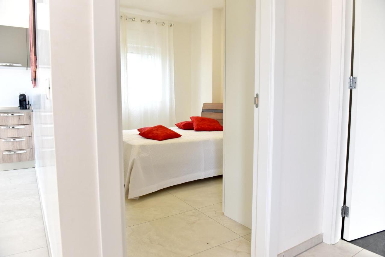 Il Tramonto Apartment - Villaggio Di Mary Locorotondo Dış mekan fotoğraf