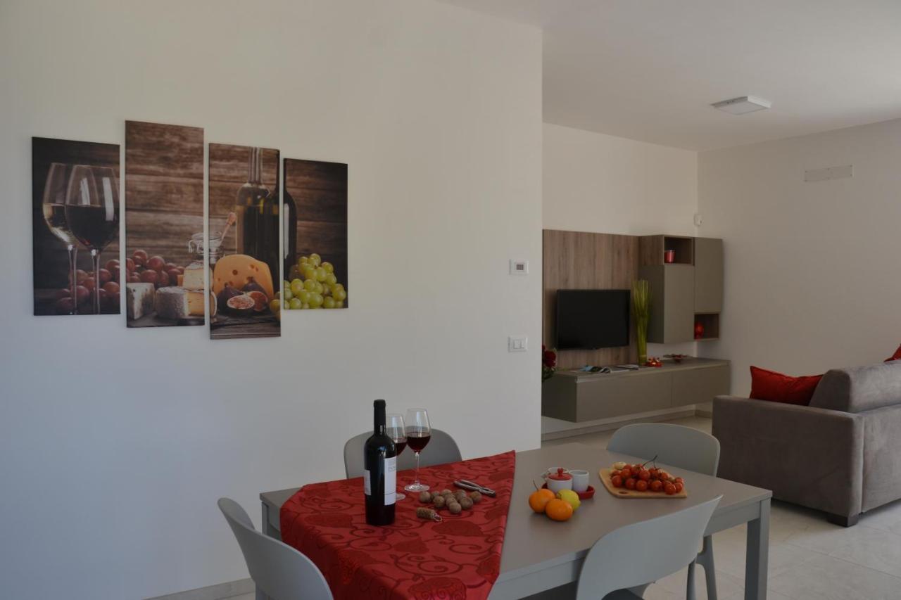 Il Tramonto Apartment - Villaggio Di Mary Locorotondo Dış mekan fotoğraf